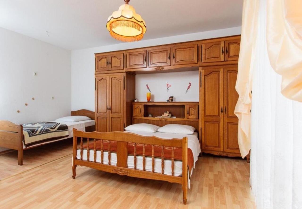 Apartment Knez 1 - 50 M From Beach 포드스트라나 외부 사진