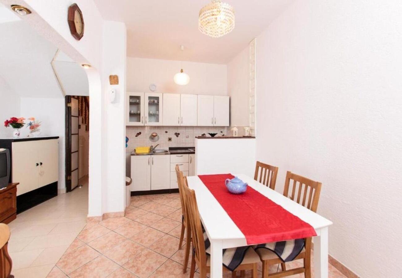 Apartment Knez 1 - 50 M From Beach 포드스트라나 외부 사진