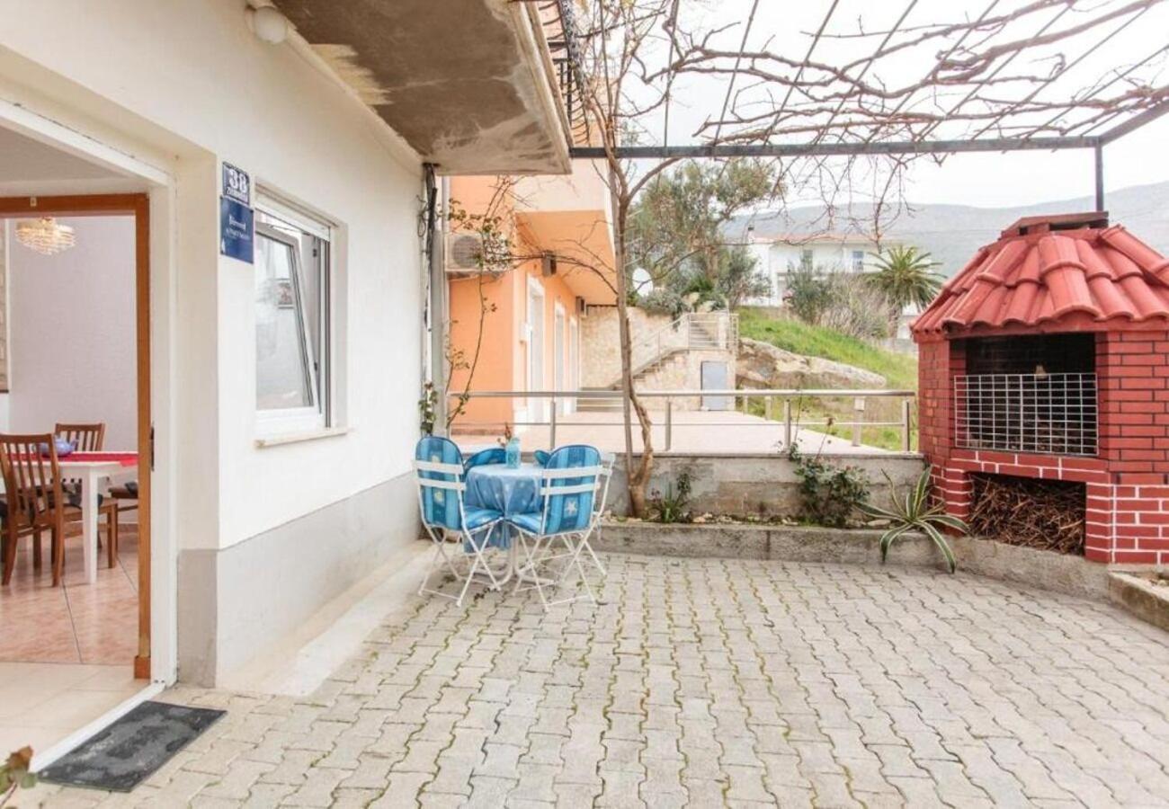 Apartment Knez 1 - 50 M From Beach 포드스트라나 외부 사진